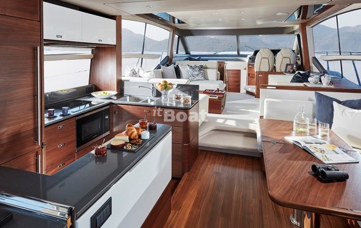 Princess 62