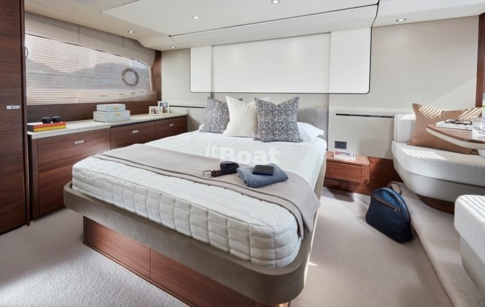 Princess 62