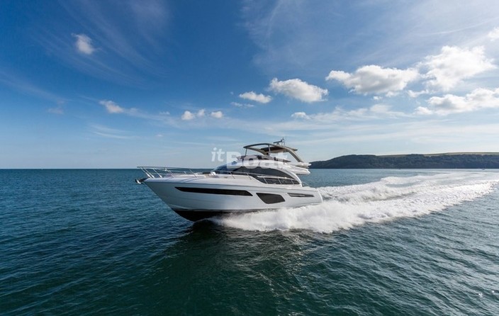 Princess 62