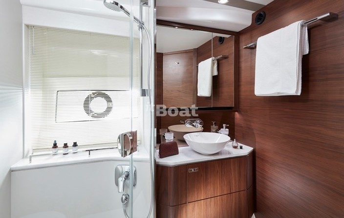 Princess 62