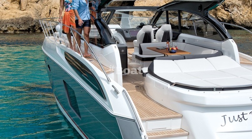 Princess V48 OPEN