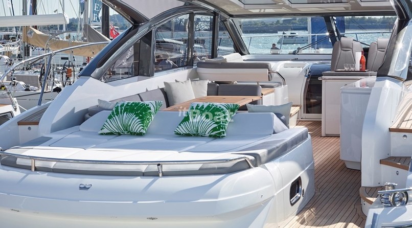 Princess V58 OPEN