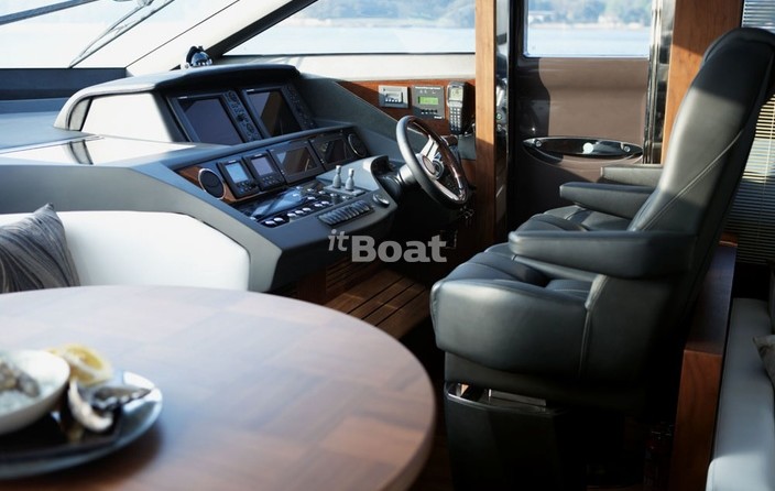 Princess V72