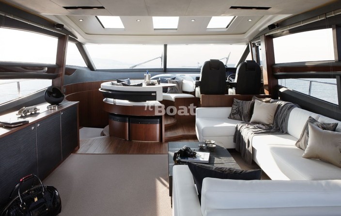 Princess V72