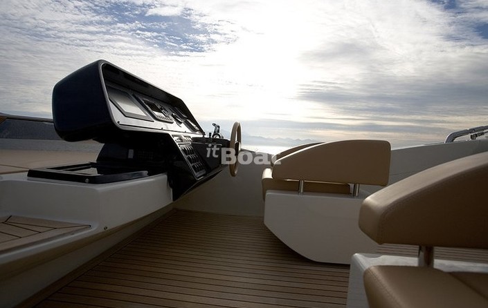 Riva 75 Venere