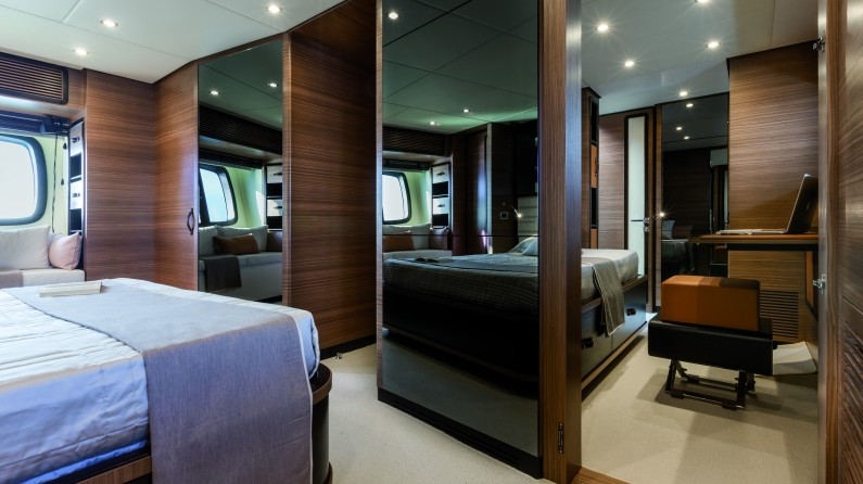 Azimut Magellano 76
