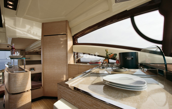 Azimut 53