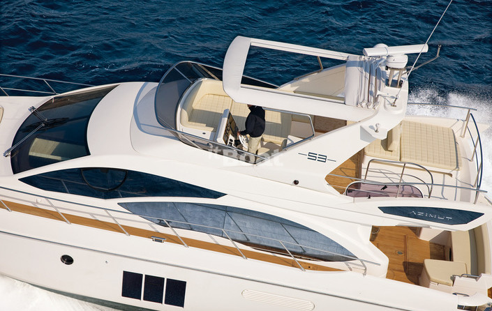 Azimut 53