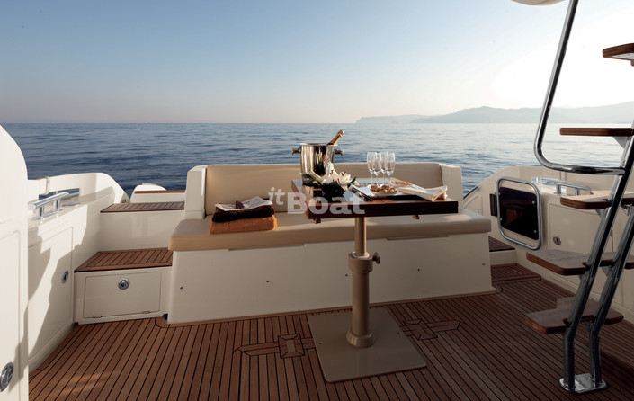 Azimut 40