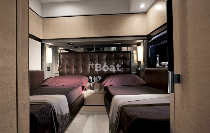 Azimut Brazilian 70