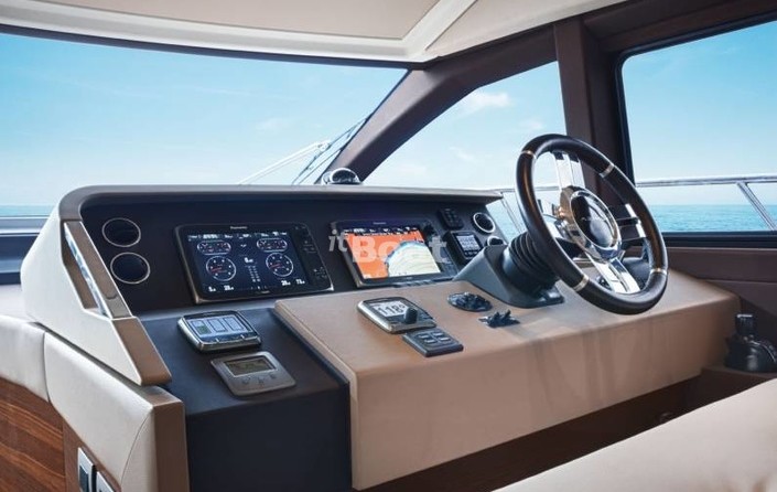 Azimut Brazilian 56
