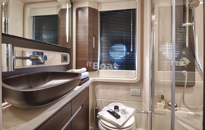Azimut Brazilian 56