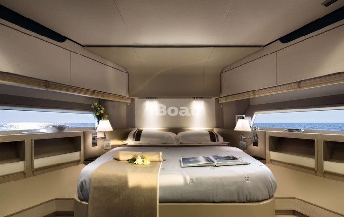 Azimut Brazilian 83