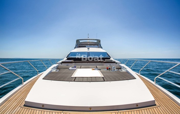 Azimut Brazilian 83