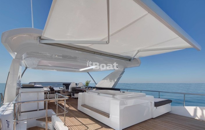 Azimut Brazilian 83
