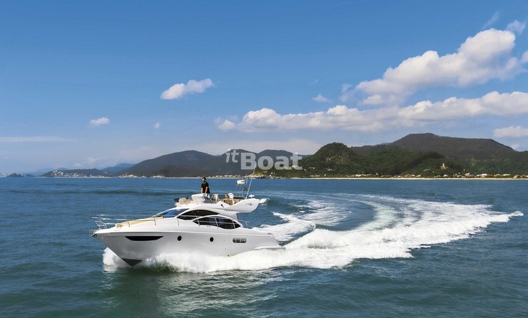 Azimut Brazilian 42
