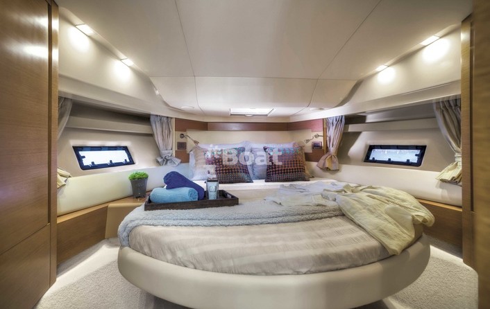 Azimut Brazilian 42