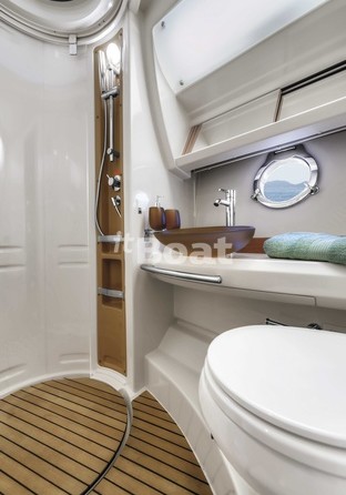 Azimut Brazilian 42