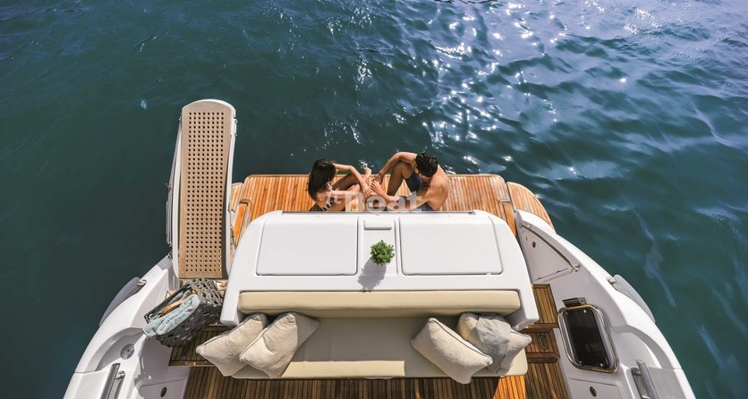 Azimut Brazilian 42