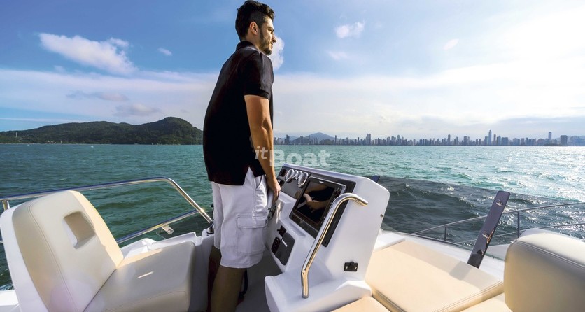 Azimut Brazilian 42
