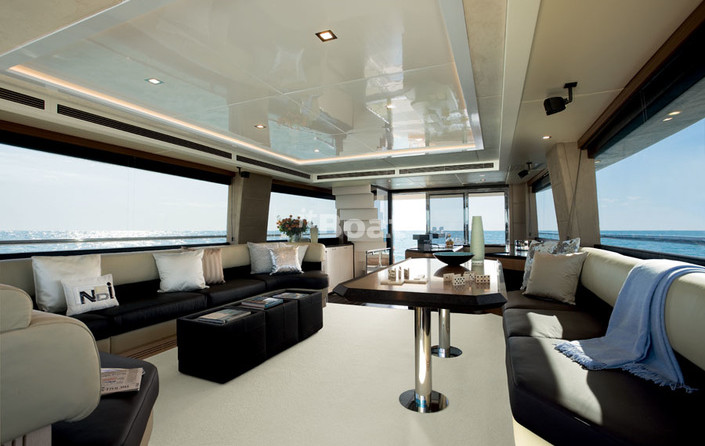 Azimut Magellano 74