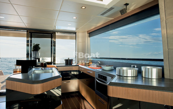 Azimut Magellano 74