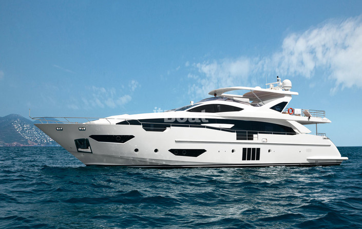 Azimut Grande 95RPH