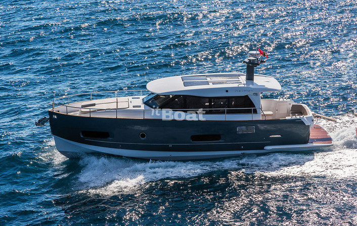 Azimut Magellano 43 HT