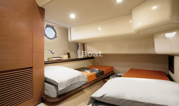 Azimut 43