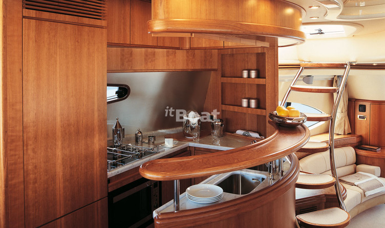 Azimut 68 Evolution