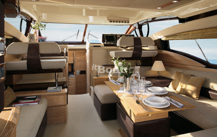 Azimut 48