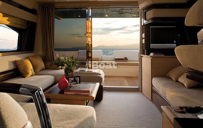 Azimut 48