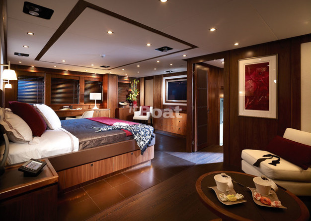 Sunseeker 37M Yacht