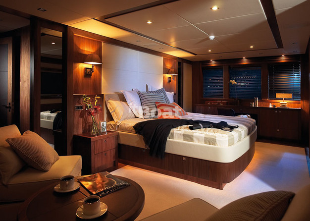 Sunseeker 37M Yacht