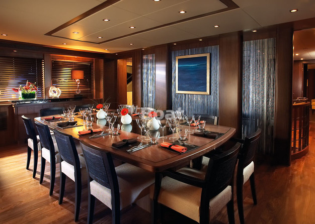 Sunseeker 37M Yacht