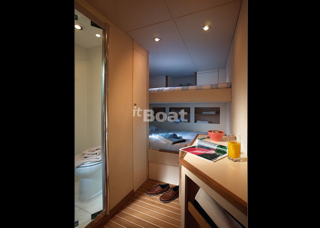 Sunseeker 37M Yacht
