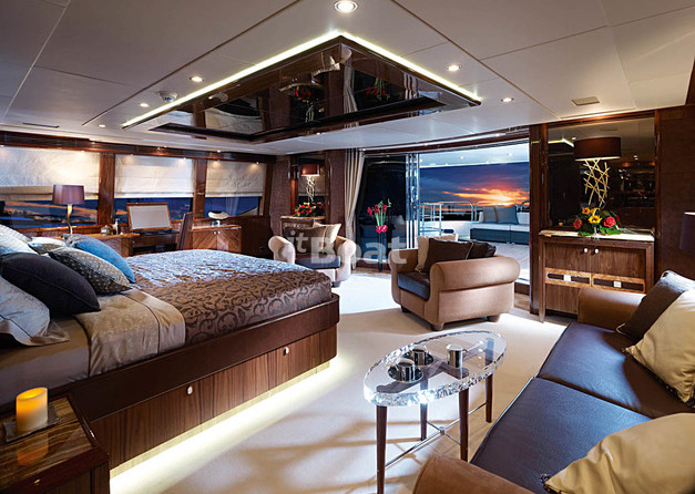 Sunseeker 37M Yacht