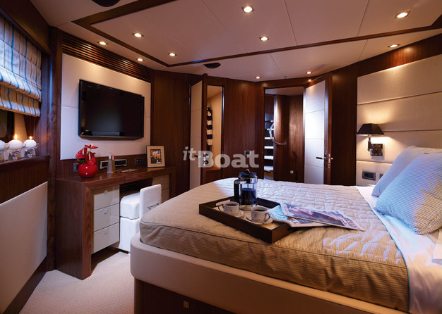Sunseeker 34M Yacht