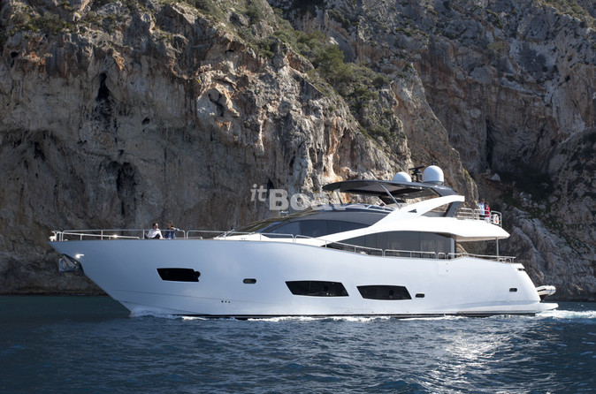 Sunseeker 28M Yacht