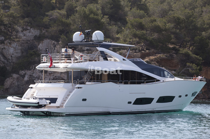 Sunseeker 28M Yacht
