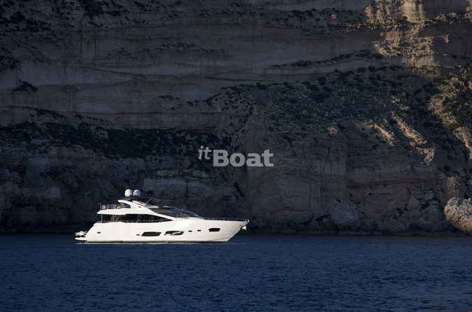 Sunseeker 28M Yacht