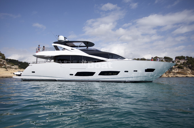 Sunseeker 28M Yacht