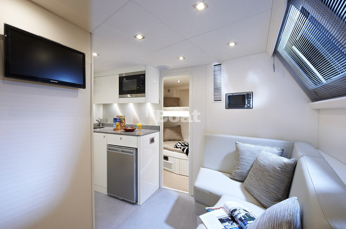 Sunseeker 28M Yacht