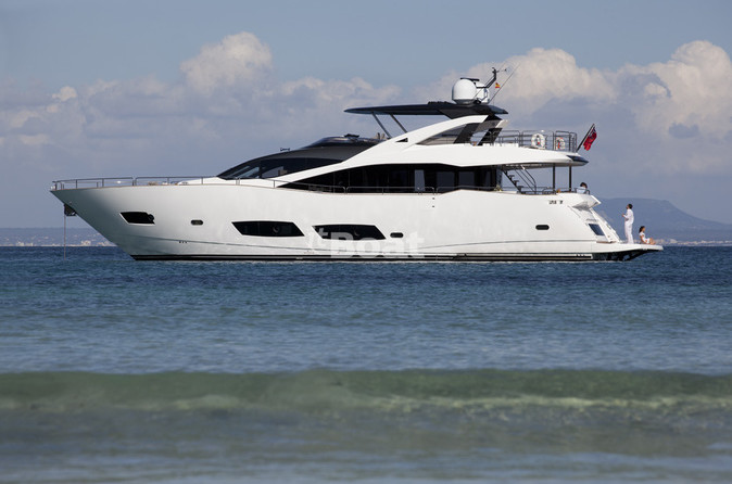 Sunseeker 28M Yacht