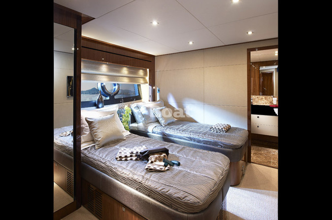 Sunseeker 28M Yacht