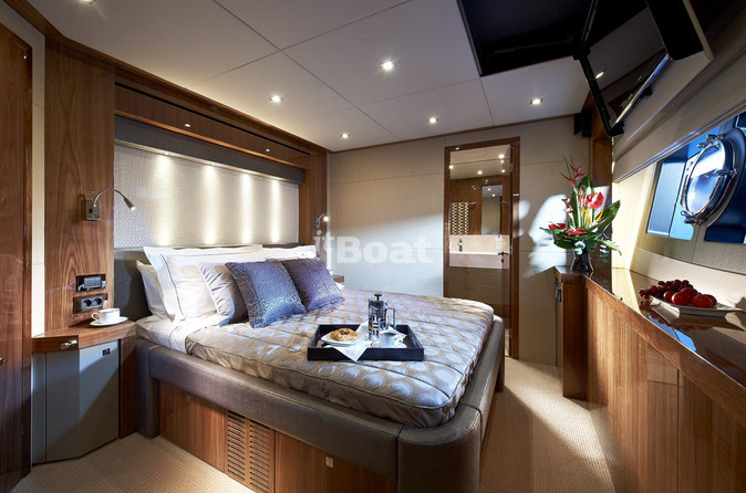 Sunseeker 28M Yacht