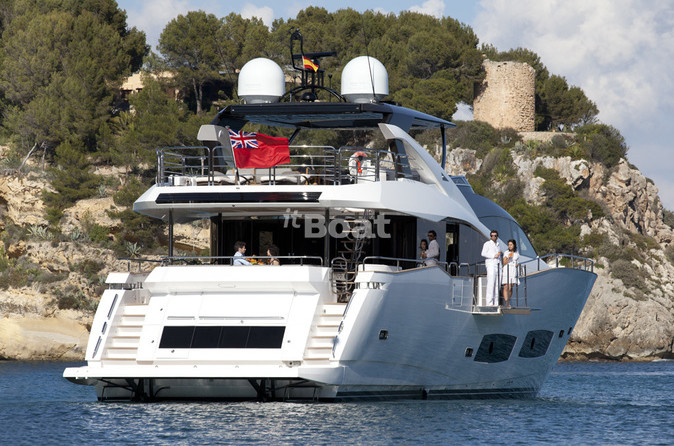 Sunseeker 28M Yacht