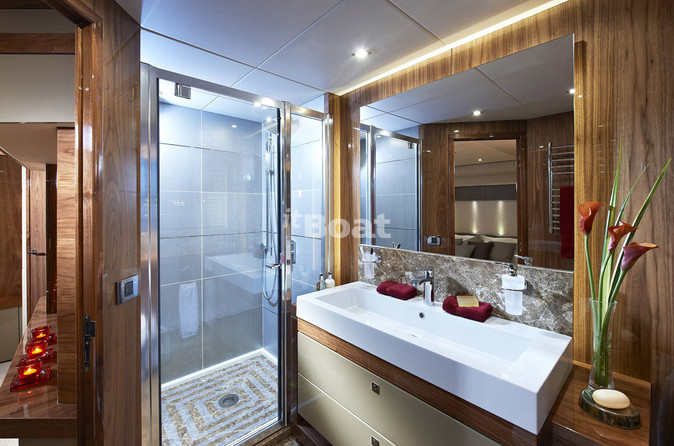 Sunseeker 28M Yacht