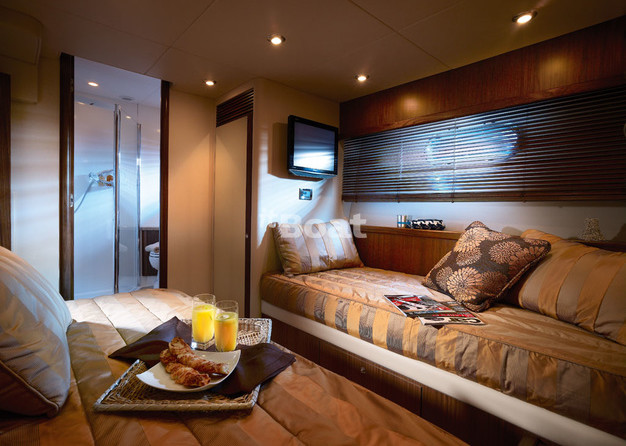 Sunseeker 70 Manhattan