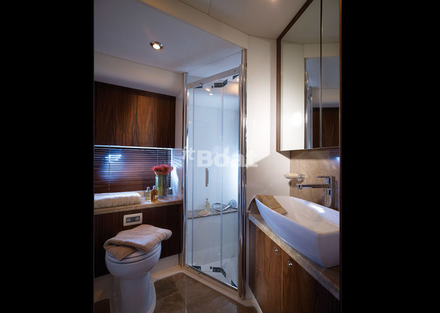 Sunseeker 70 Manhattan